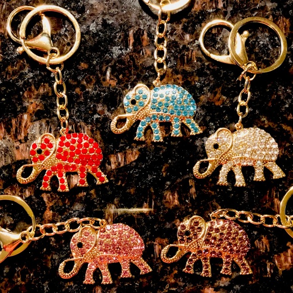 PICK 2 ELEPHANT 🐘 RHINESTONE BAG CHARS NEW 🔥 - Picture 1 of 5
